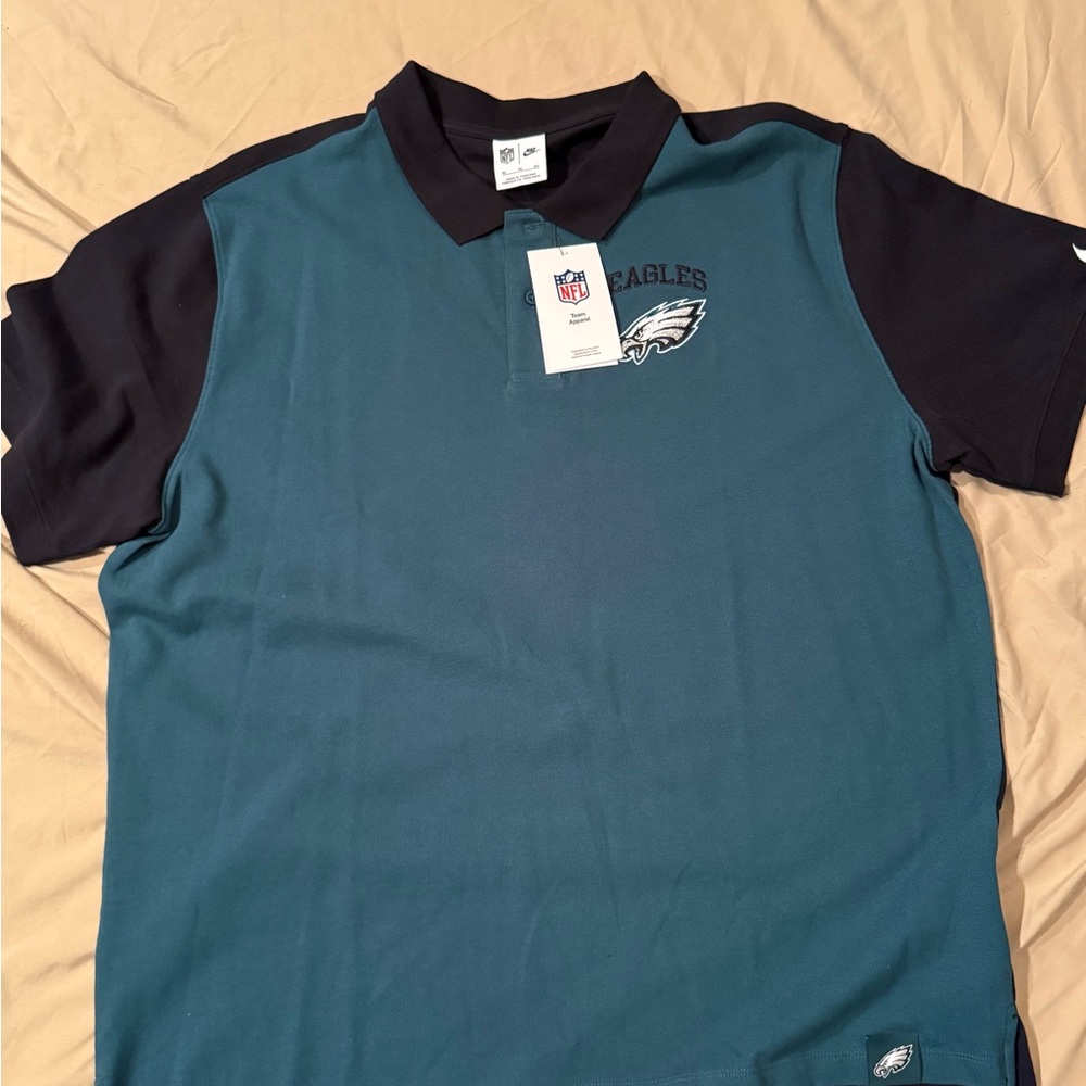NFL Nike men’s Philadelphia Eagles polo shirt. Brand NEW!